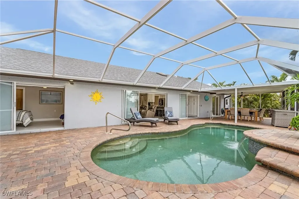401 SW 38th Place Cape Coral FL 33991