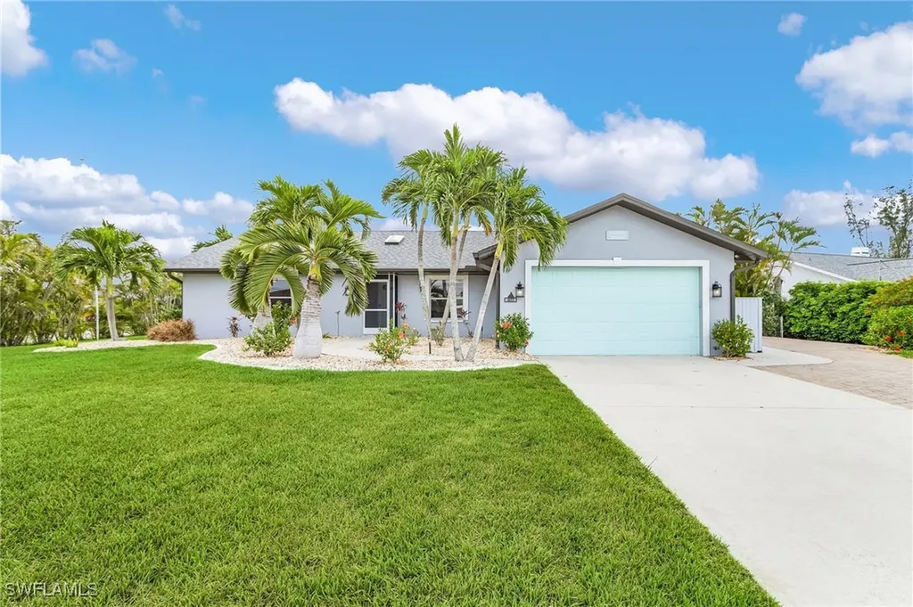 401 SW 38th Place Cape Coral FL 33991