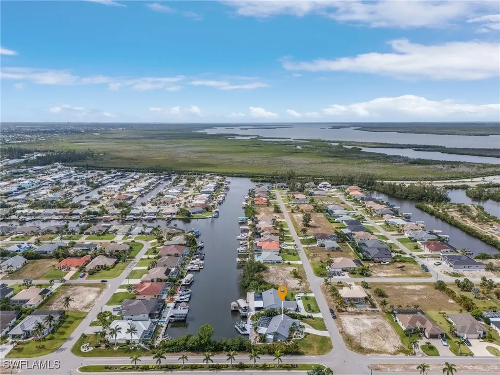 401 SW 38th Place Cape Coral FL 33991