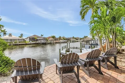 401 SW 38th Place Cape Coral FL 33991
