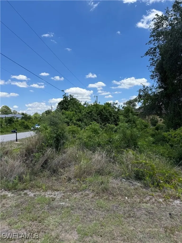 870 Chantilly Street E Lehigh Acres FL 33974