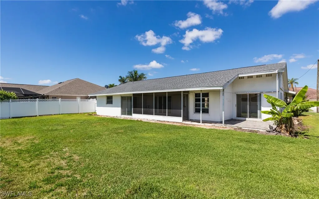 3513 SE 22nd Avenue Cape Coral FL 33904
