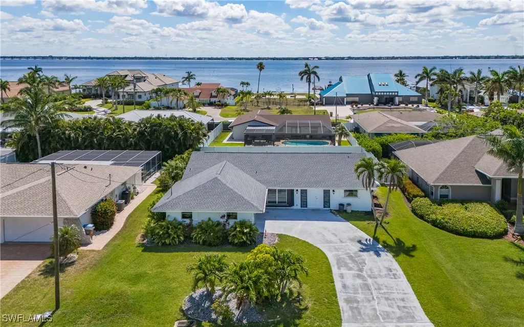 3513 SE 22nd Avenue Cape Coral FL 33904