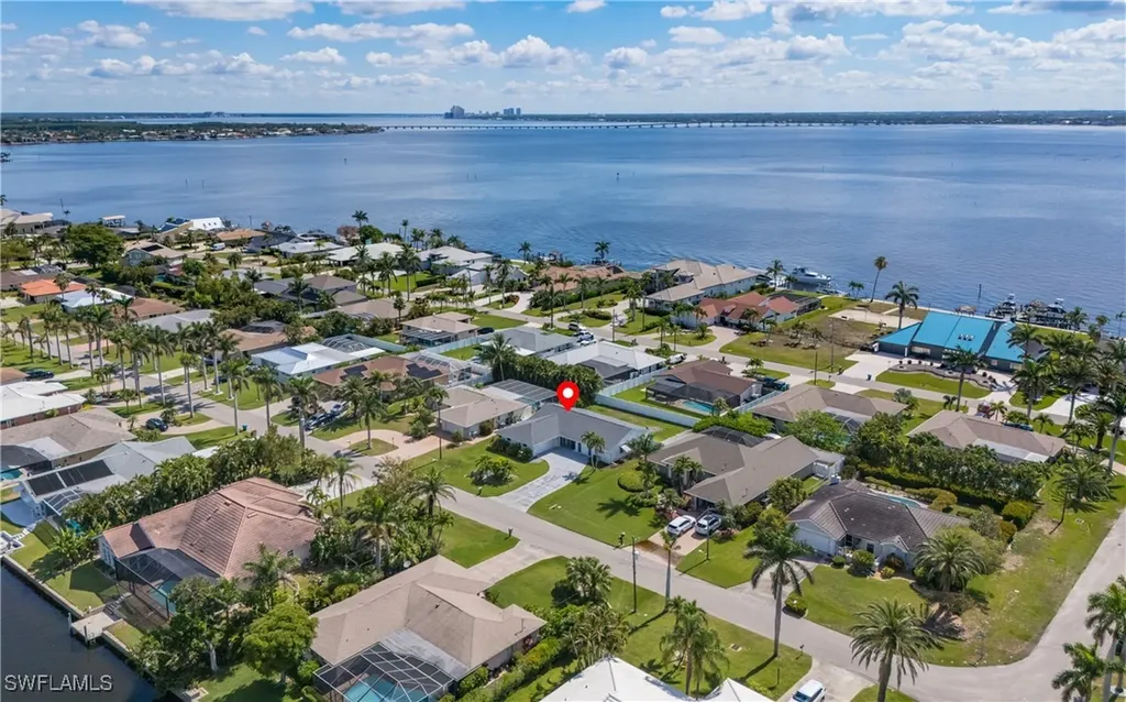 3513 SE 22nd Avenue Cape Coral FL 33904