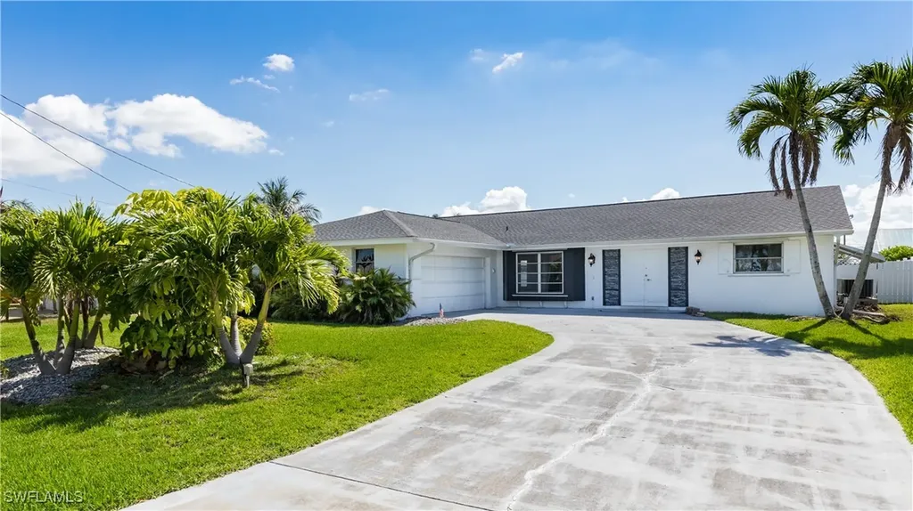 3513 SE 22nd Avenue Cape Coral FL 33904