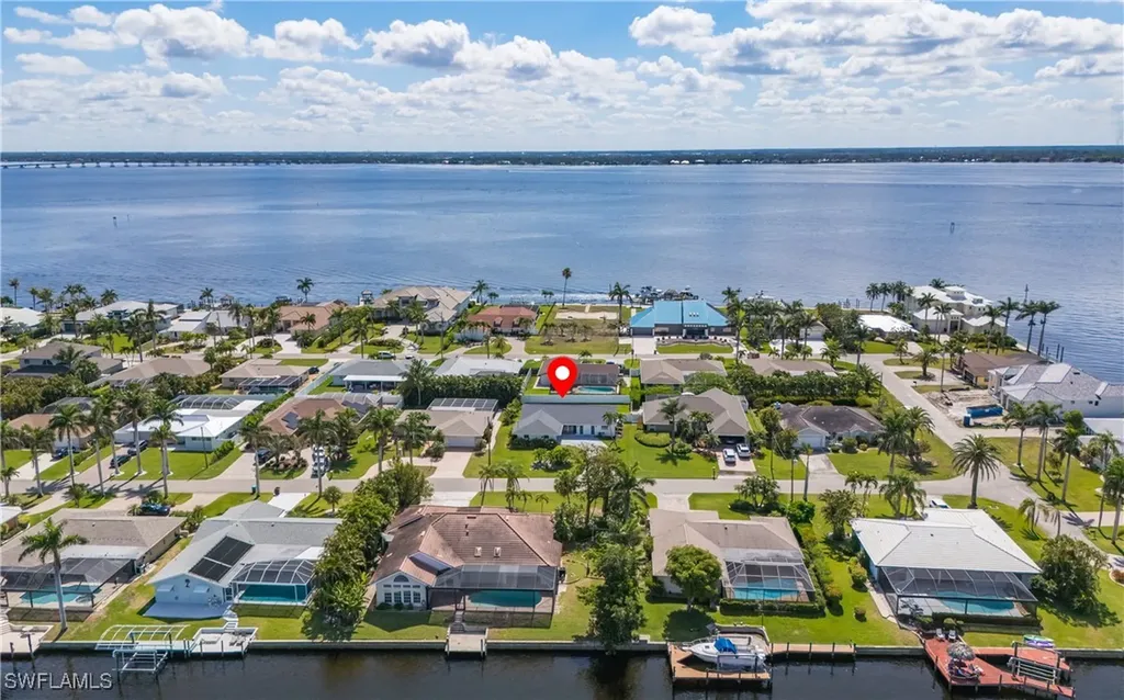 3513 SE 22nd Avenue Cape Coral FL 33904