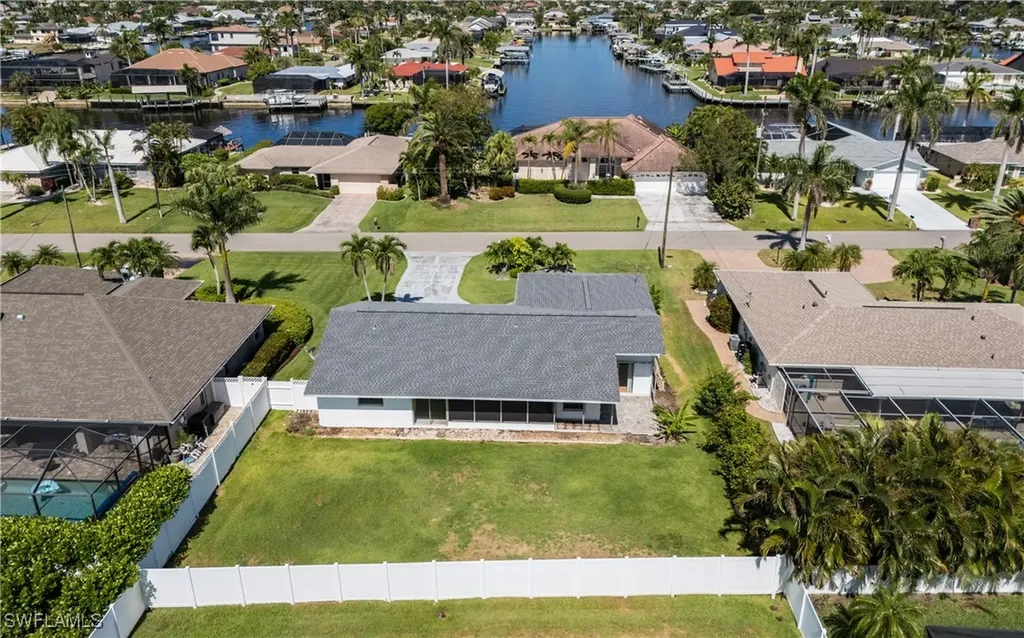 3513 SE 22nd Avenue Cape Coral FL 33904