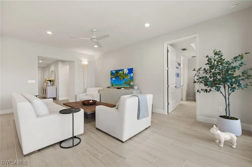 2647 Seychelles Circle Naples FL 34112