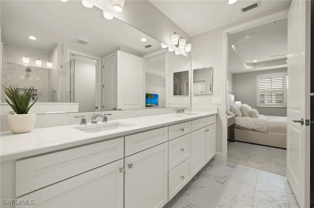 2647 Seychelles Circle Naples FL 34112