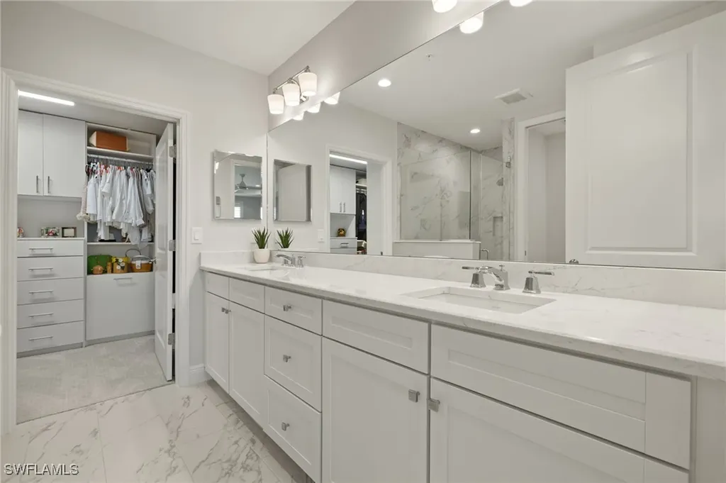 2647 Seychelles Circle Naples FL 34112