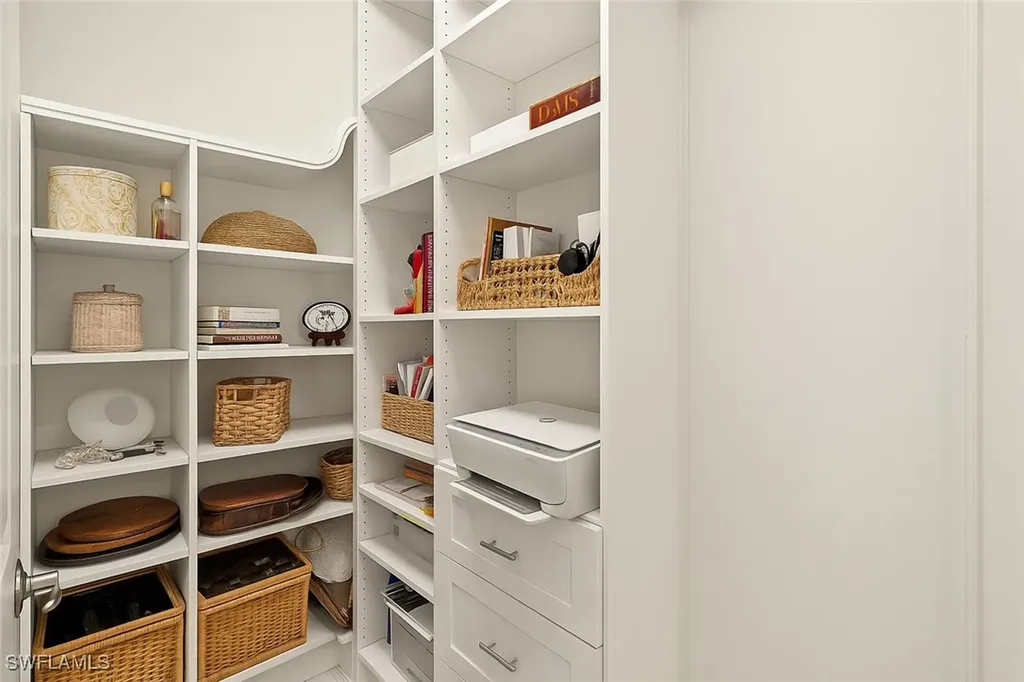 2647 Seychelles Circle Naples FL 34112