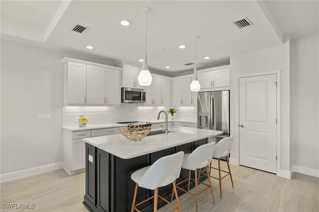 2647 Seychelles Circle Naples FL 34112