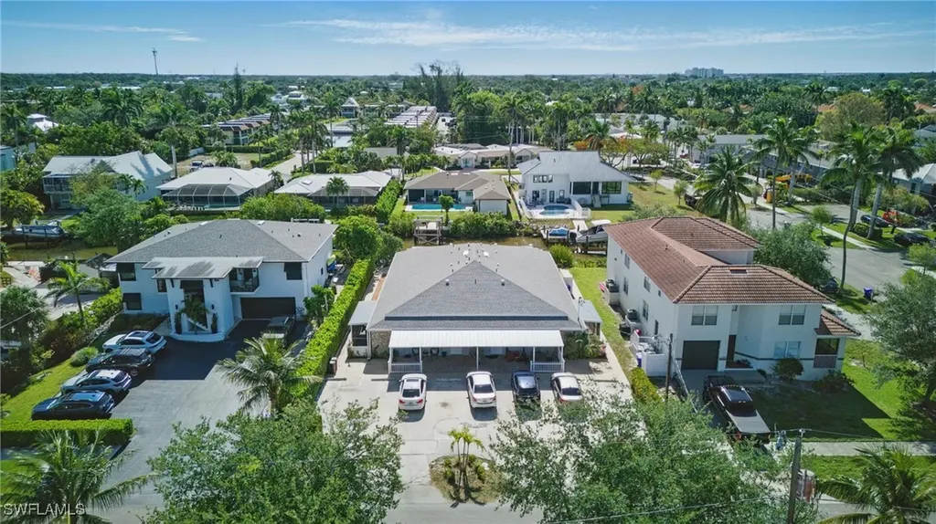 1185 Cherrystone Court Naples FL 34102