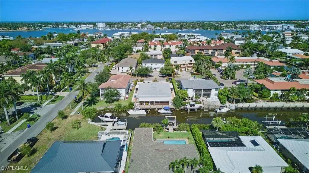 1185 Cherrystone Court Naples FL 34102