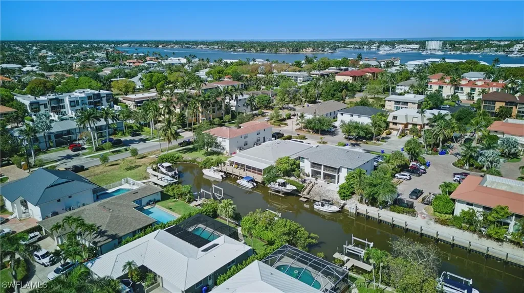 1185 Cherrystone Court Naples FL 34102