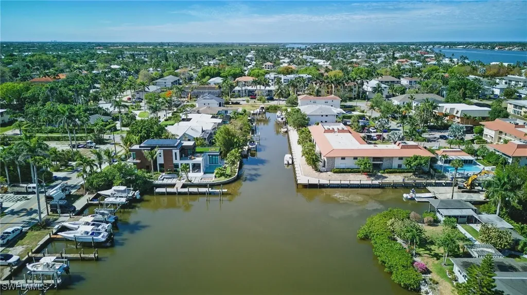 1185 Cherrystone Court Naples FL 34102