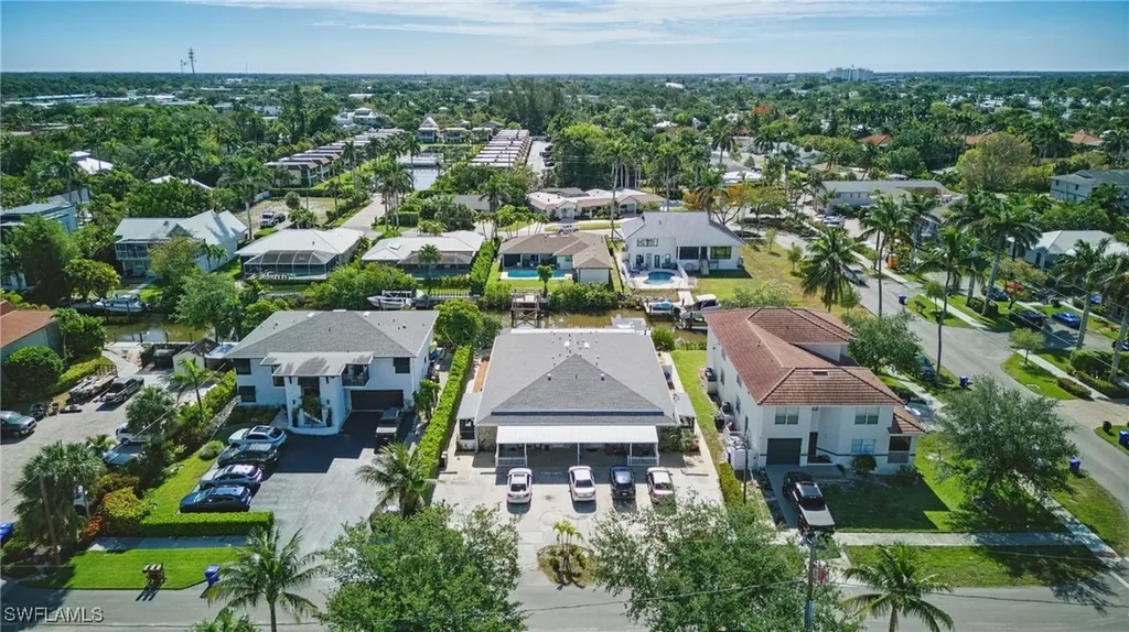 1185 Cherrystone Court Naples FL 34102