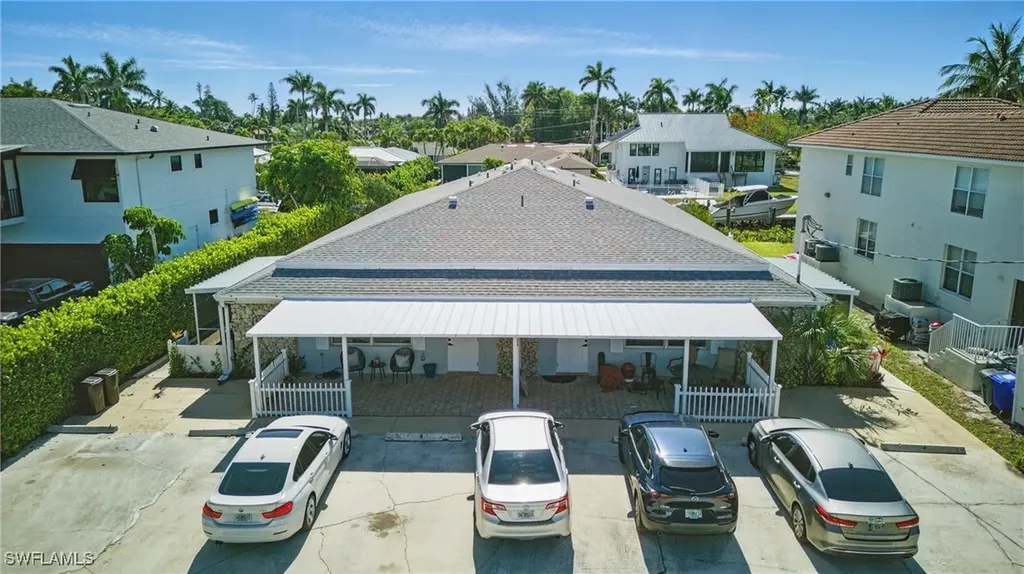 1185 Cherrystone Court Naples FL 34102