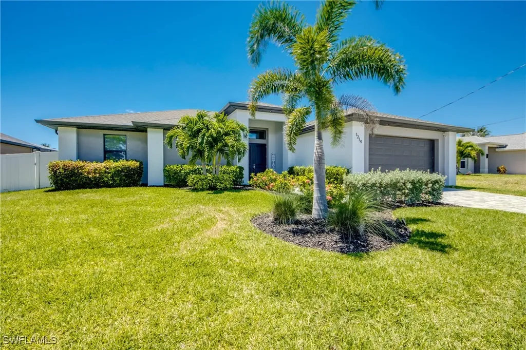 1214 SW 18th Avenue Cape Coral FL 33991