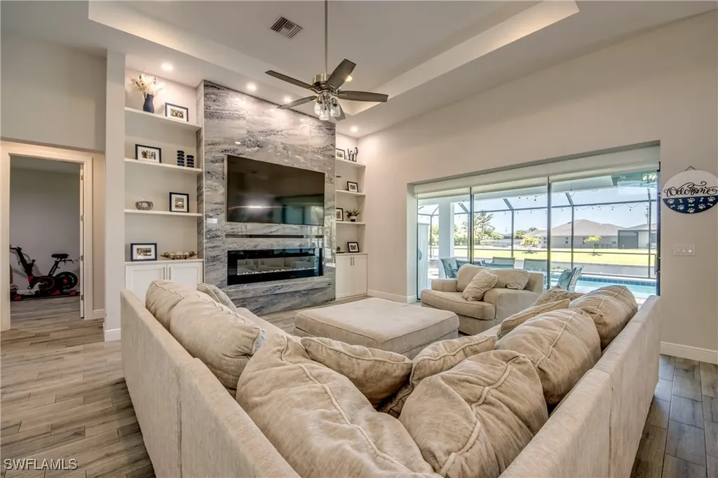 1214 SW 18th Avenue Cape Coral FL 33991