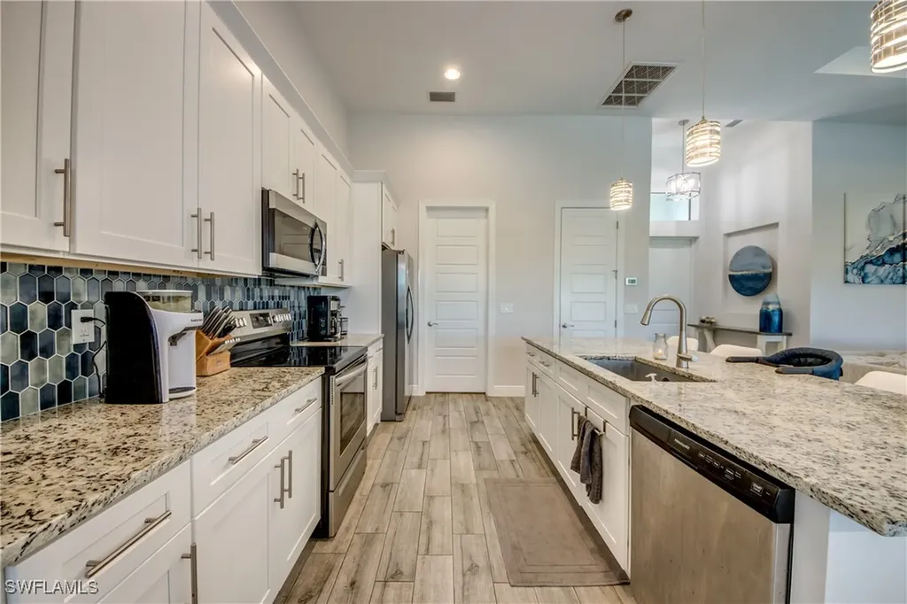 1214 SW 18th Avenue Cape Coral FL 33991