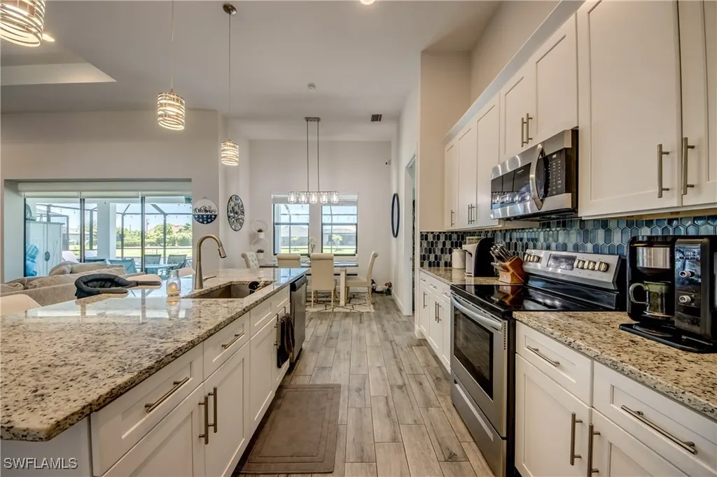1214 SW 18th Avenue Cape Coral FL 33991