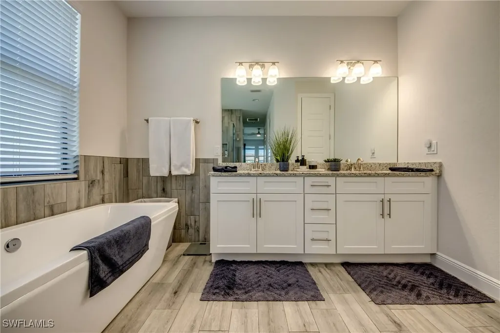 1214 SW 18th Avenue Cape Coral FL 33991