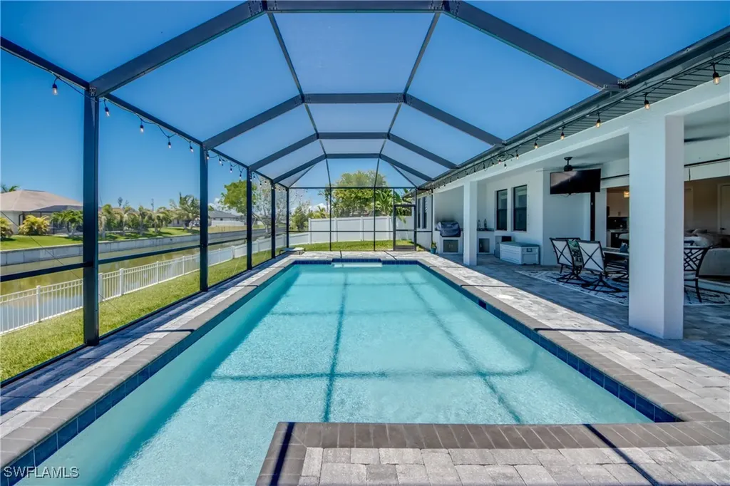 1214 SW 18th Avenue Cape Coral FL 33991