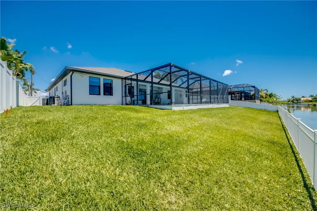 1214 SW 18th Avenue Cape Coral FL 33991