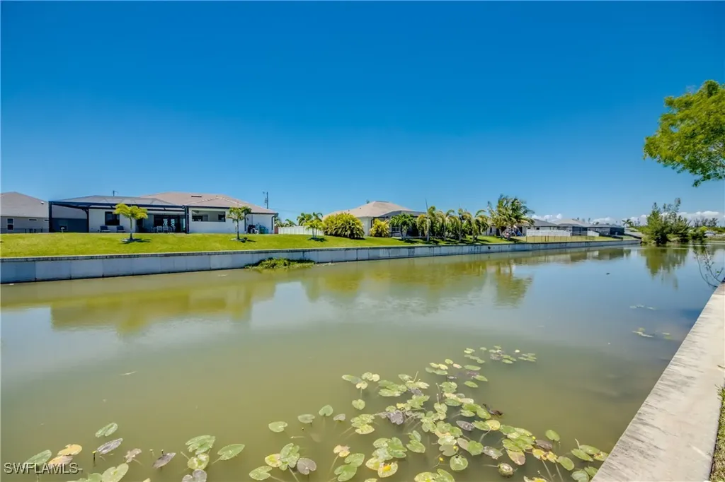 1214 SW 18th Avenue Cape Coral FL 33991