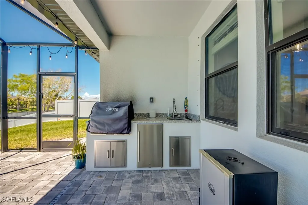 1214 SW 18th Avenue Cape Coral FL 33991