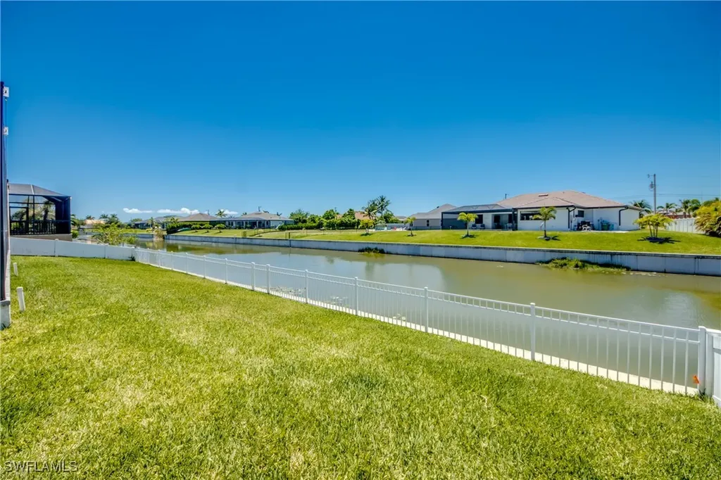 1214 SW 18th Avenue Cape Coral FL 33991