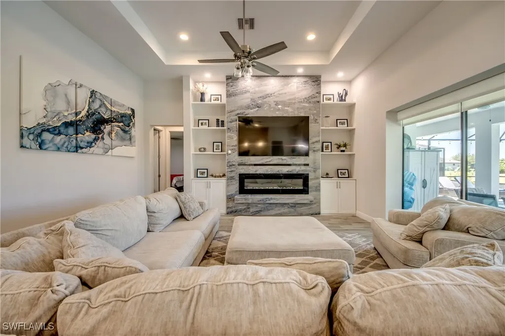 1214 SW 18th Avenue Cape Coral FL 33991