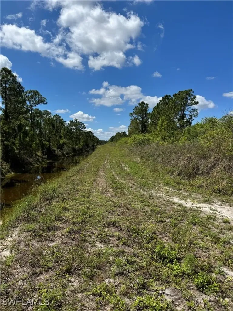 565 Aspen Avenue S Lehigh Acres FL 33974