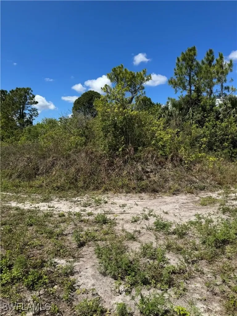 565 Aspen Avenue S Lehigh Acres FL 33974