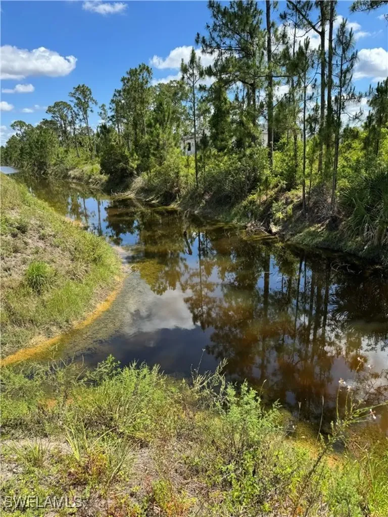 565 Aspen Avenue S Lehigh Acres FL 33974