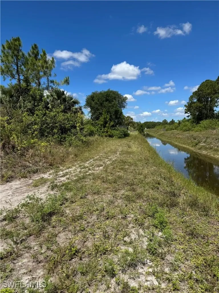 565 Aspen Avenue S Lehigh Acres FL 33974