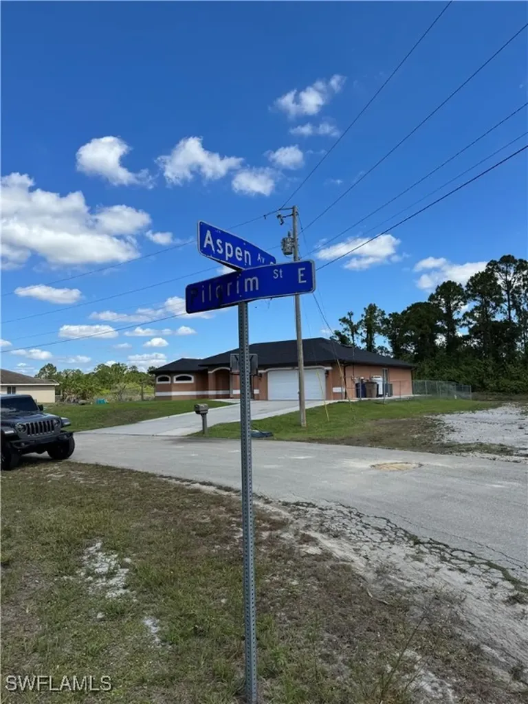 565 Aspen Avenue S Lehigh Acres FL 33974