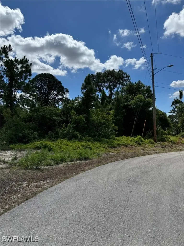 565 Aspen Avenue S Lehigh Acres FL 33974
