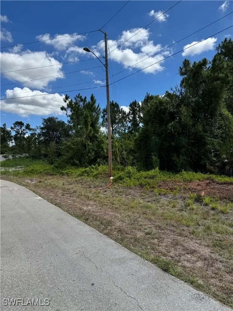 565 Aspen Avenue S Lehigh Acres FL 33974