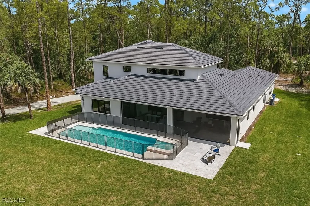 3632 Golden Gate Boulevard W Naples FL 34120