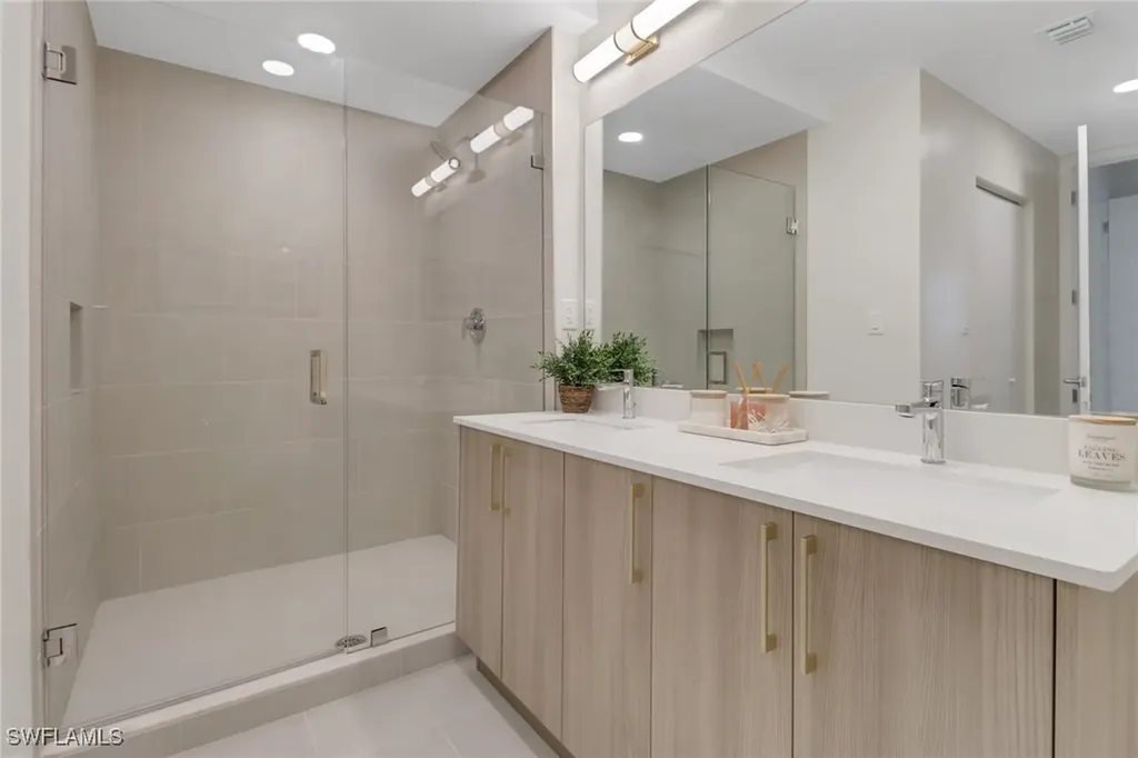 26600 Rosewood Pointe Drive Bonita Springs FL 34135