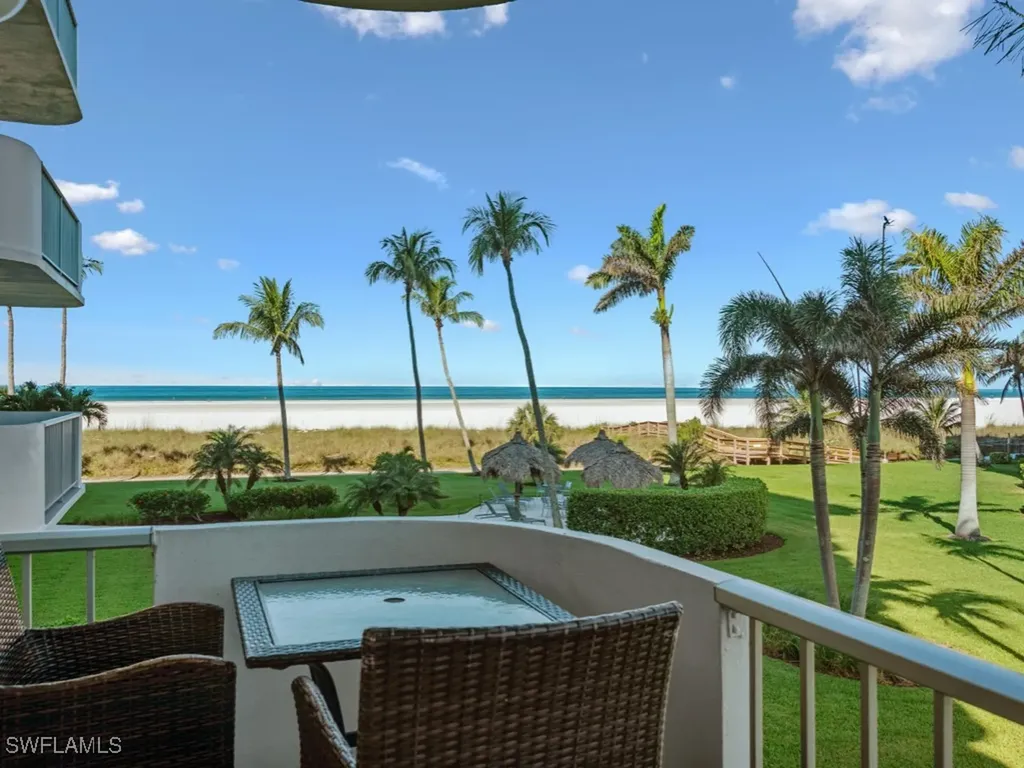 Marco Island FL, 140 Seaview Court, Unit 206N