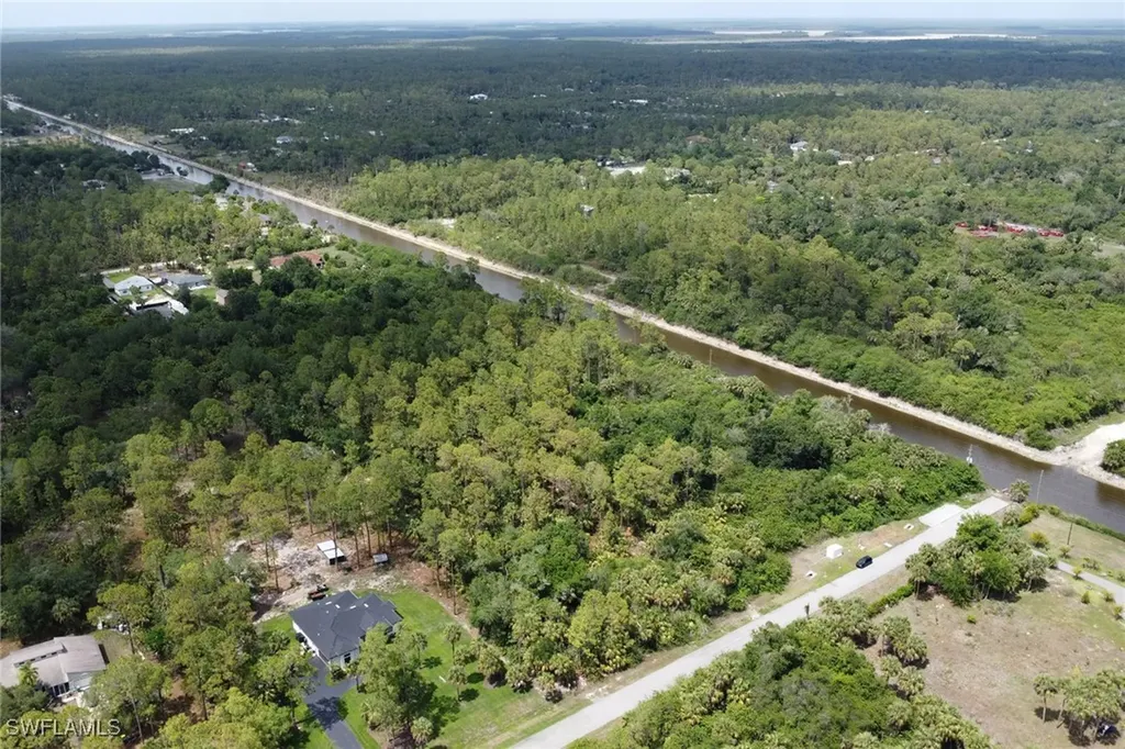 Xxx 18th Avenue SE Naples FL 34117
