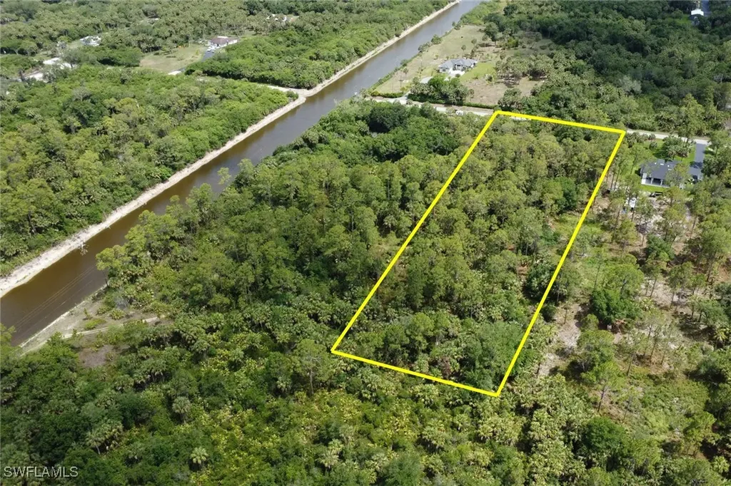 Xxx 18th Avenue SE Naples FL 34117