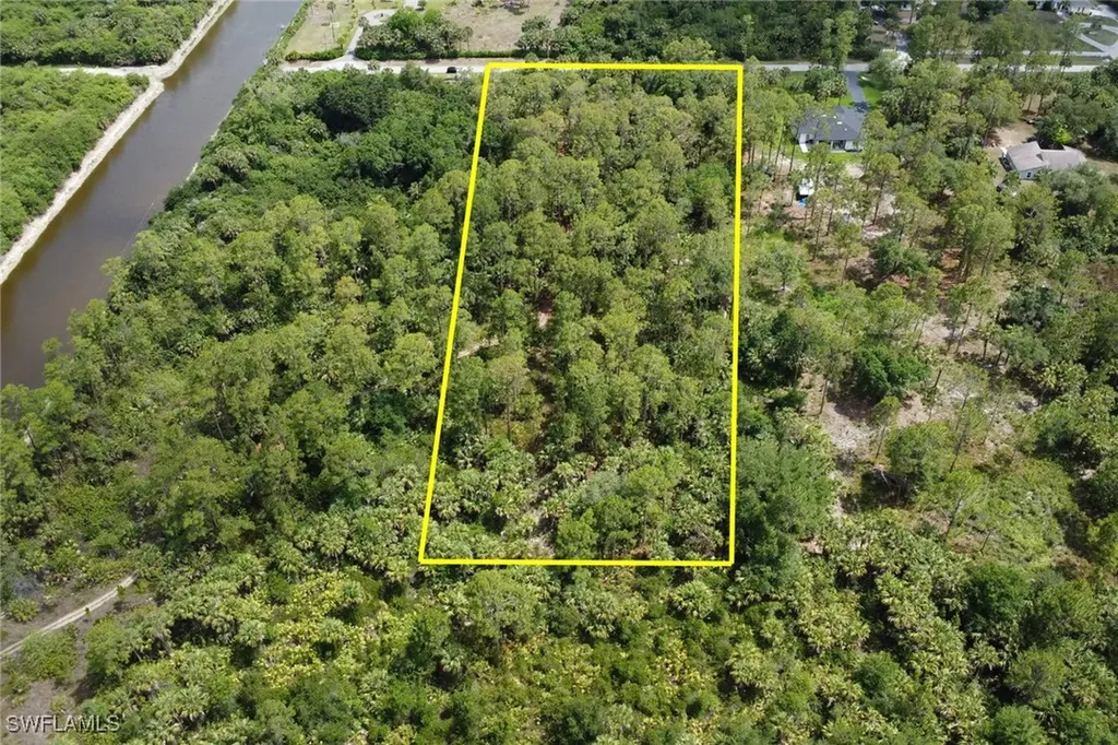 Xxx 18th Avenue SE Naples FL 34117
