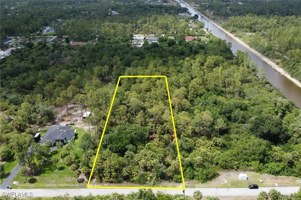 Xxx 18th Avenue SE Naples FL 34117