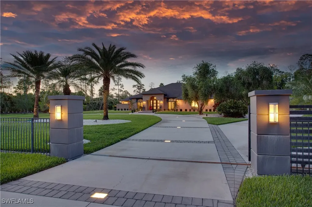 Naples FL, 5455 Tamarind Ridge Drive
