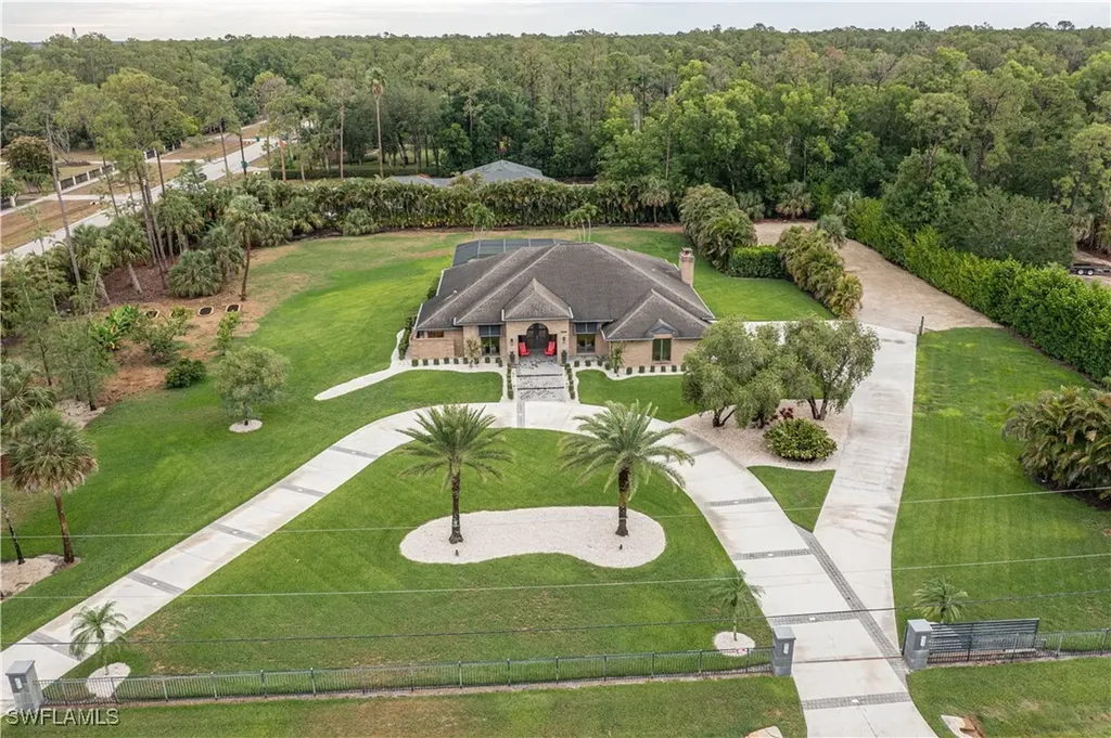 5455 Tamarind Ridge Drive Naples FL 34119