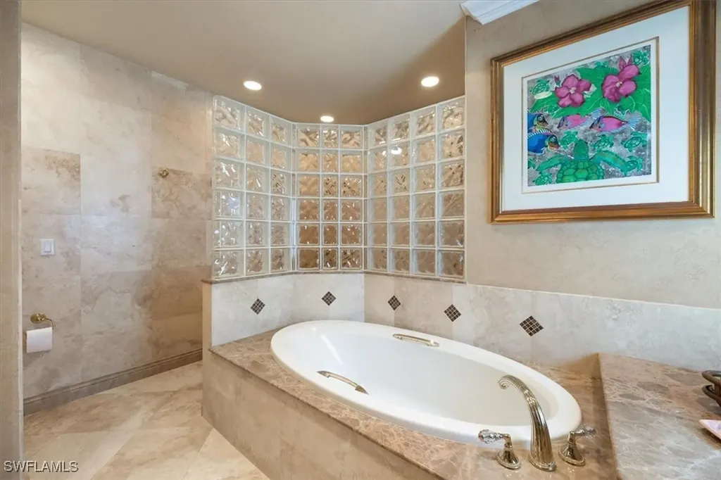 600 Port Side Drive Naples FL 34103